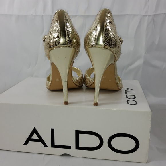 🤩Aldo 🌟Metalic Gold sequin peeptoe pumps - Picture 5 of 8